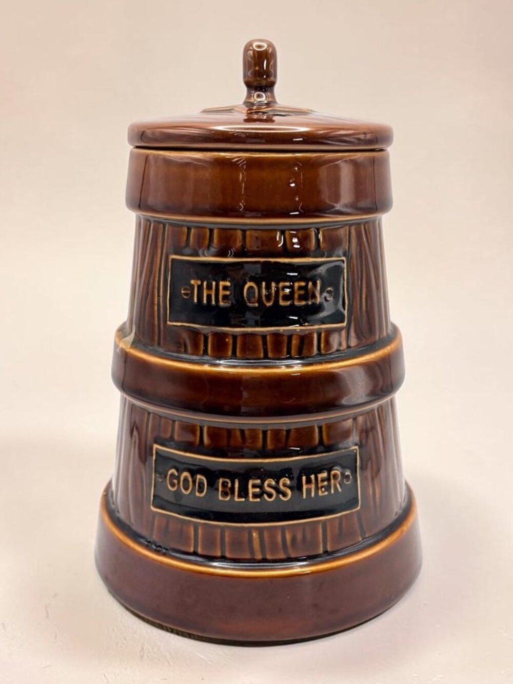 Munktiki The Queen’s Barrel Lidded Tiki Mug Longitude Oakland 8”